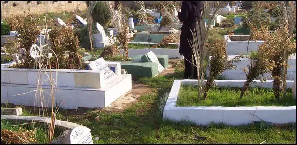 ضريح المرحوم الحاج حسين - مقبرة مخيم البداوي
