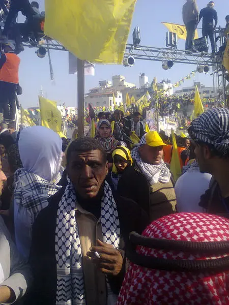 جماهير غزة تحتفل بانطلاقة حركة فتح