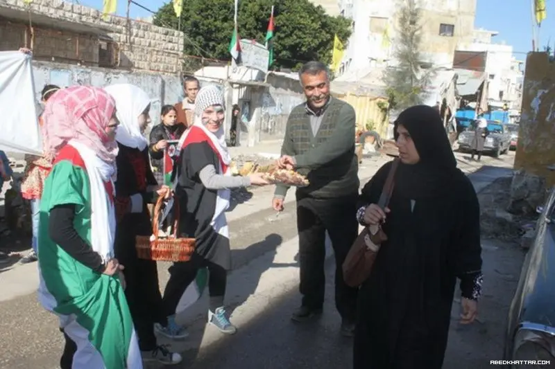 مسيرة اطفال ونساء وتوزيع حلوى بمناسبة انتصار سامر العيساوي ابن الجبهة الديمقراطية لتحرير فلسطين