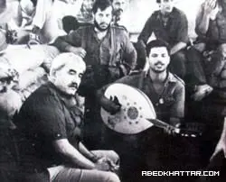 الرفيق محمد علي التونسي ينشد بحضور الحكيم في حصار بيروت 1982