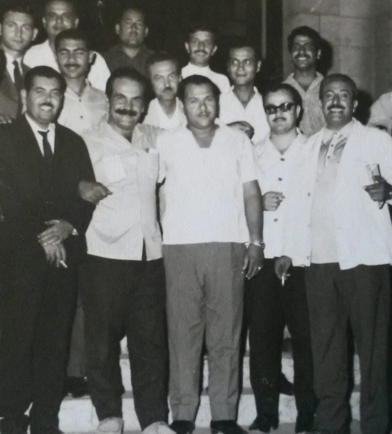 مع رفاقه في اتحاد عمال فلسطين - المرحوم ابراهيم البلعوس في اقصى اليمين والأخ فتحي الراغب في اقصى اليسار