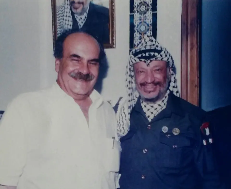 لقاء مع الرئيس الراحل ياسر عرفات في تونس أواسط الثمانينات