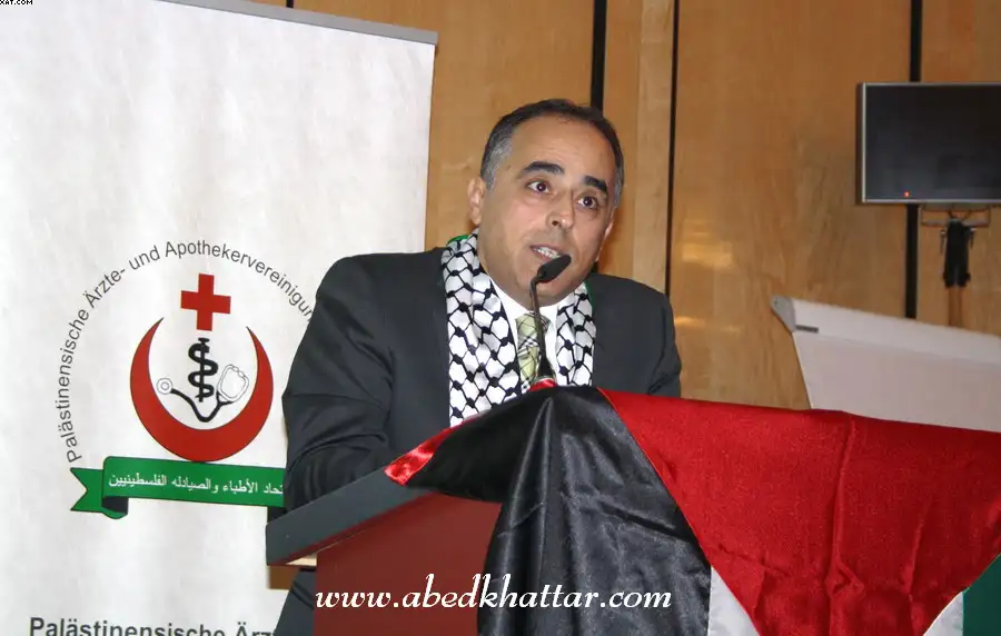 الدكتور وليد عياد الرئيس السابق لإتحاد أطباء وصيادلة فلسطين في ألمانيا