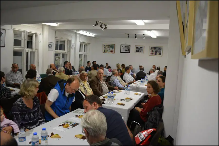 إفطار جماعي للإندماج والتعليم في منطقة النيوكلن في برلين