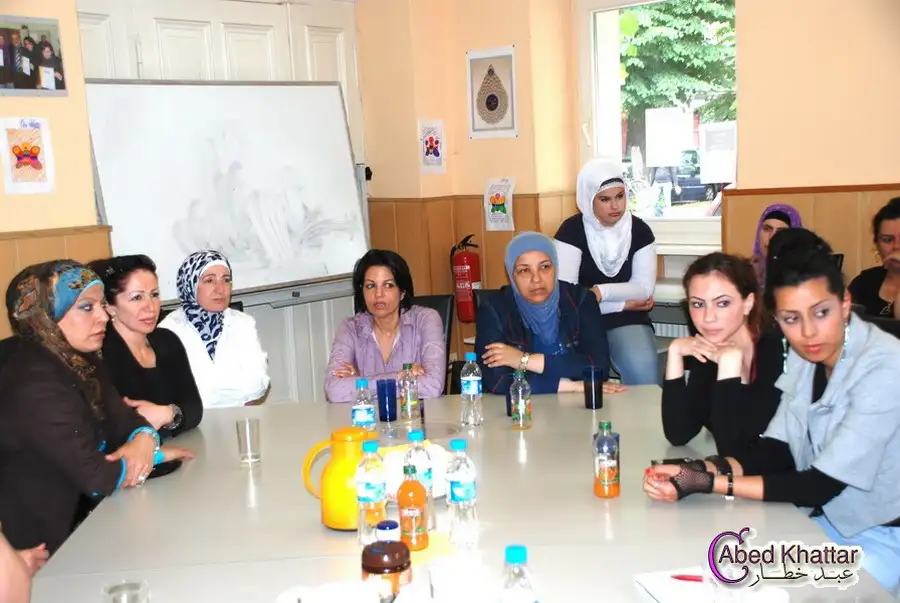 ندوة حوارية في مقر الجالية العربية الألمانية المستقلة || لمكافحة العنف ضد المرأة