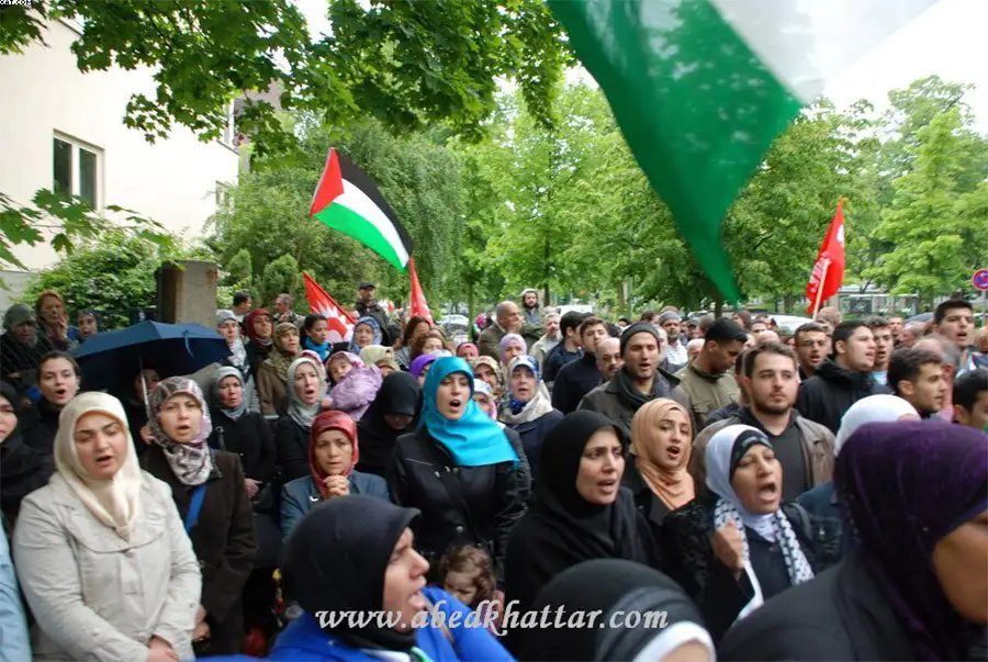 مظاهرات أمام السفارة الإسرائيلية فى برلين ضد المذبحة على متن سفن الحرية
