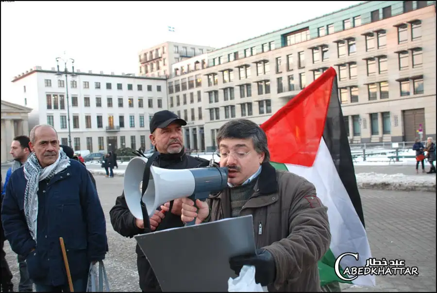 وقفة احتجاجية أمام السفارة الفرنسية تضامنا مع جورج إبراهيم عبد الله