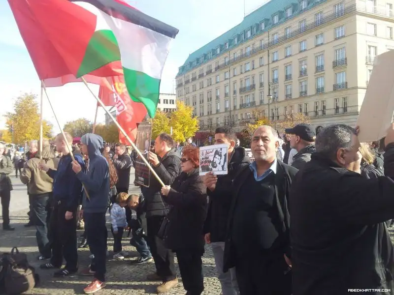 وقفة تضامنية امام مقر السفارة الفرنسية تضامنا مع المعتقل جورج ابراهيم عبدالله