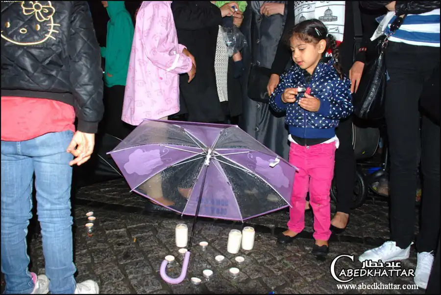 وقفة تضامنية مع غزة وإضاءة شموع على أرواح الشهداء في برلين