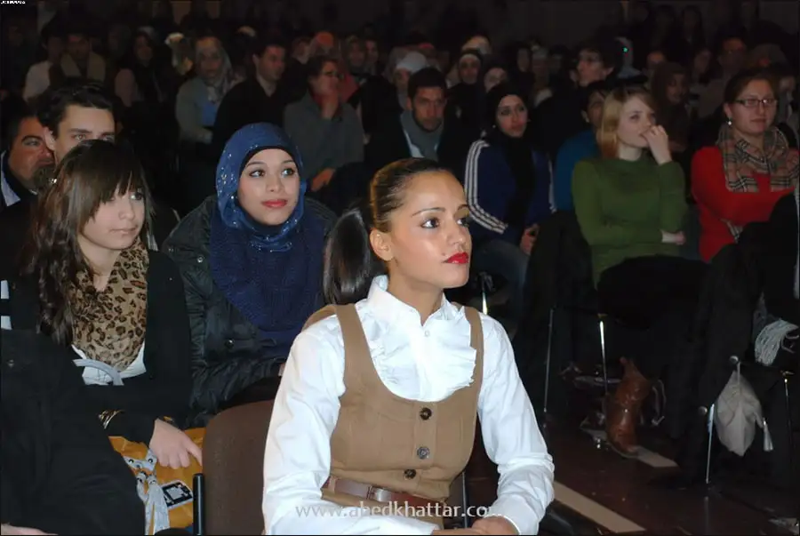 الشباب المسلم يقيم حفل الافتتاح تحت شعار بداية سلام وأنا في برلين