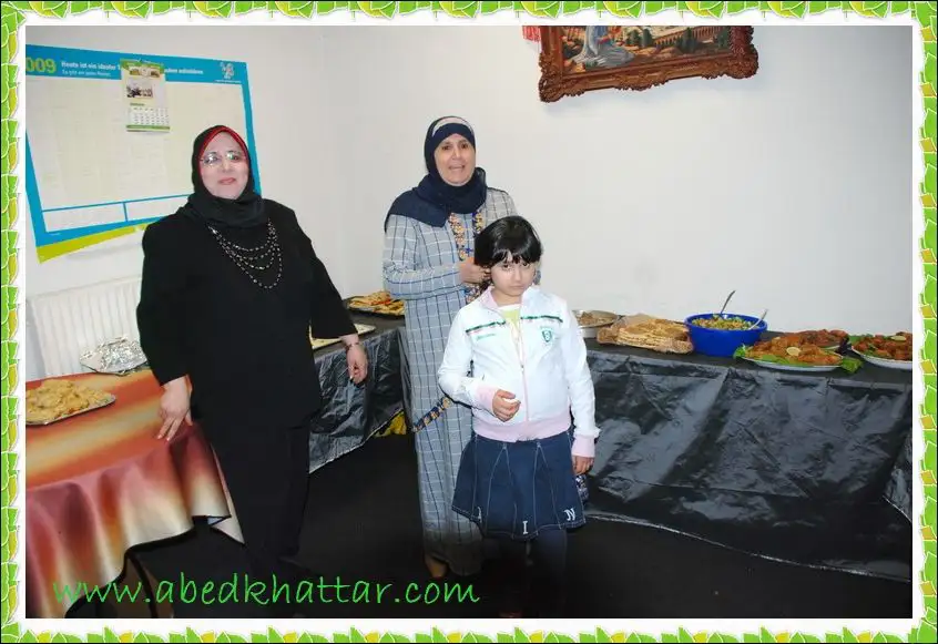 التقاء ابناء جمعية السلام كبارا وصغارا في مطعم السلام في منطقة الفيدينغ