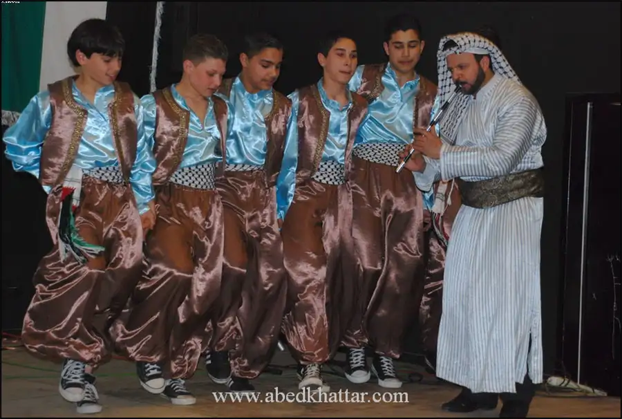 فرقة الفنون الفلسطينية للدبكة الشعبية - ابو بلال الفيومي والحاج صالح ناصيف
