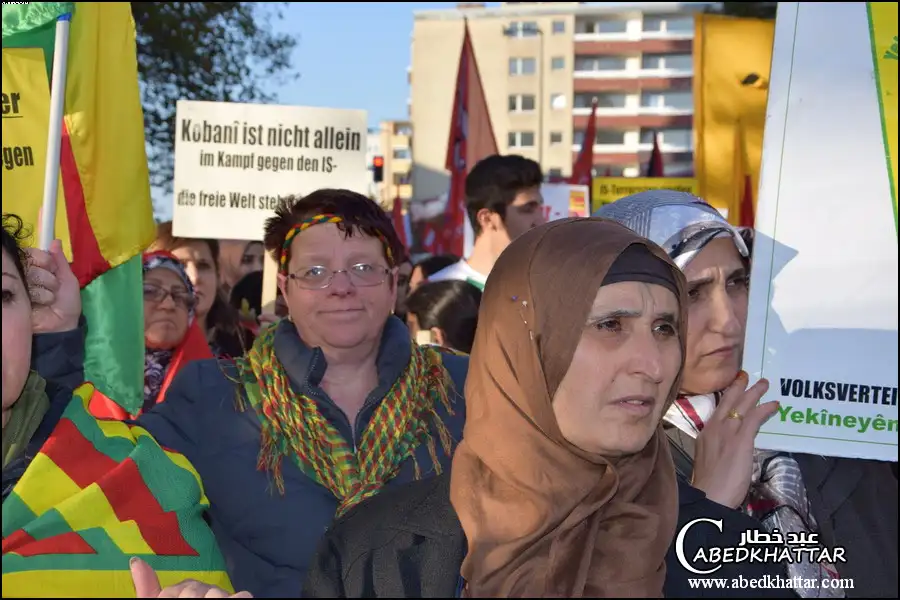 لجان فلسطين الديمقراطية تشارك في مظاهرة تضامنا مع كوباني