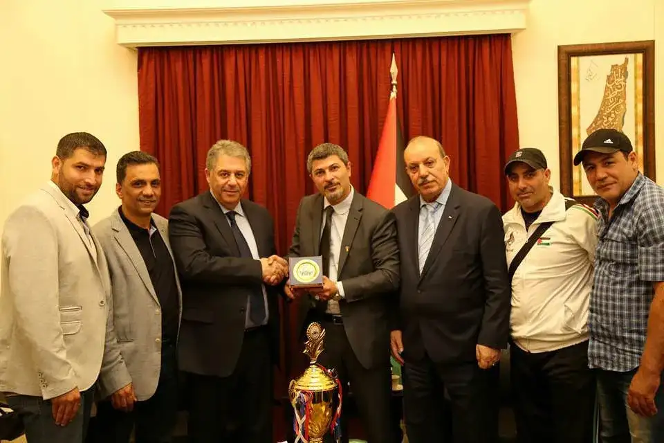 منتخب فلسطين || الخليل-البداوي و تيتانيوم-صيدا يزور سفير دولة فلسطين في لبنان أشرف دبور