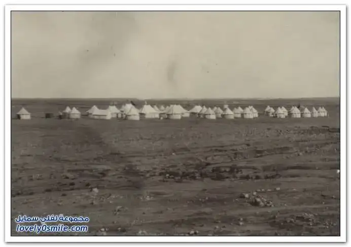 الخيام البيضاء عام 1915 ويعتقد أنها خلال حملة السويس