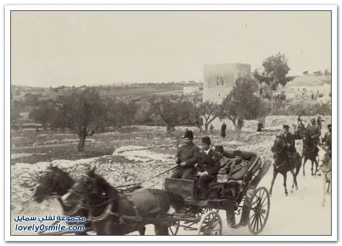 انفر باشا متجها إلى القدس عام 1916