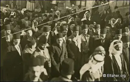 مظاهرة يقودها جمال الحسيني في القدس عام 1934.